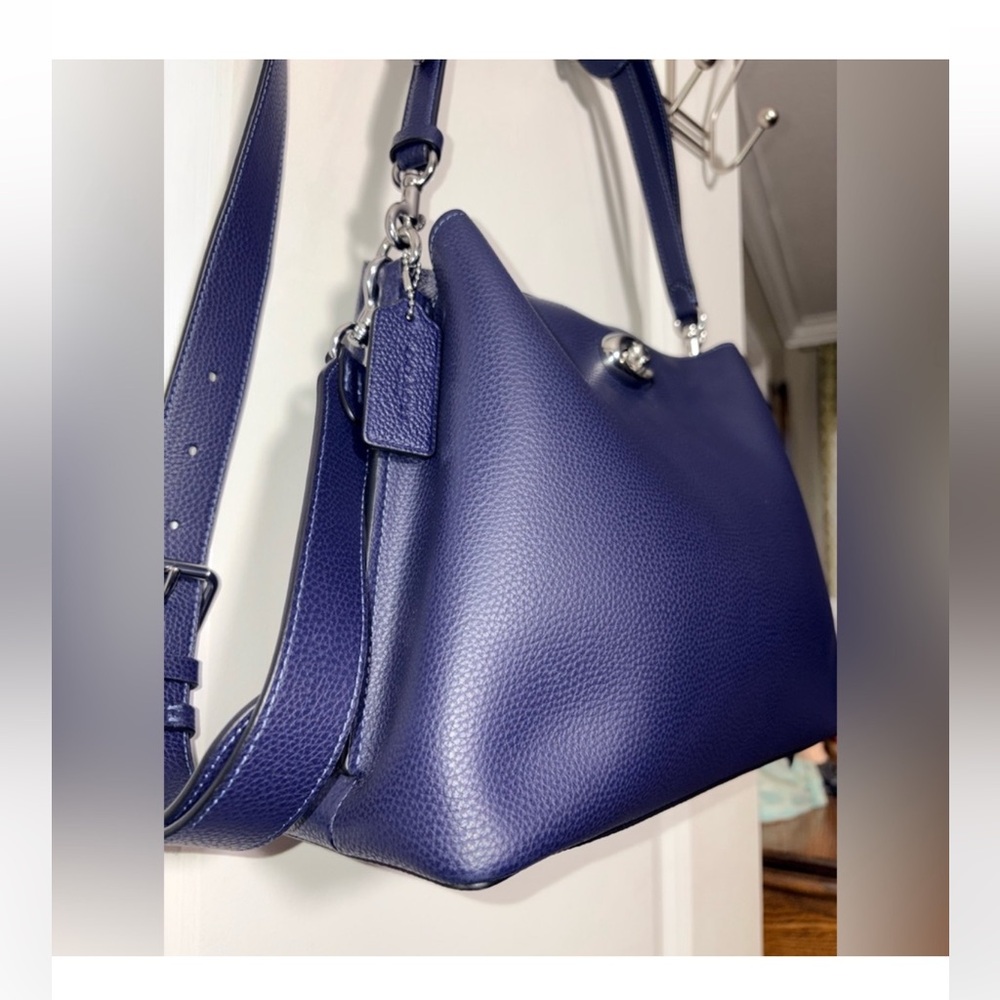 Coach Willow Shoulder Bag C2621